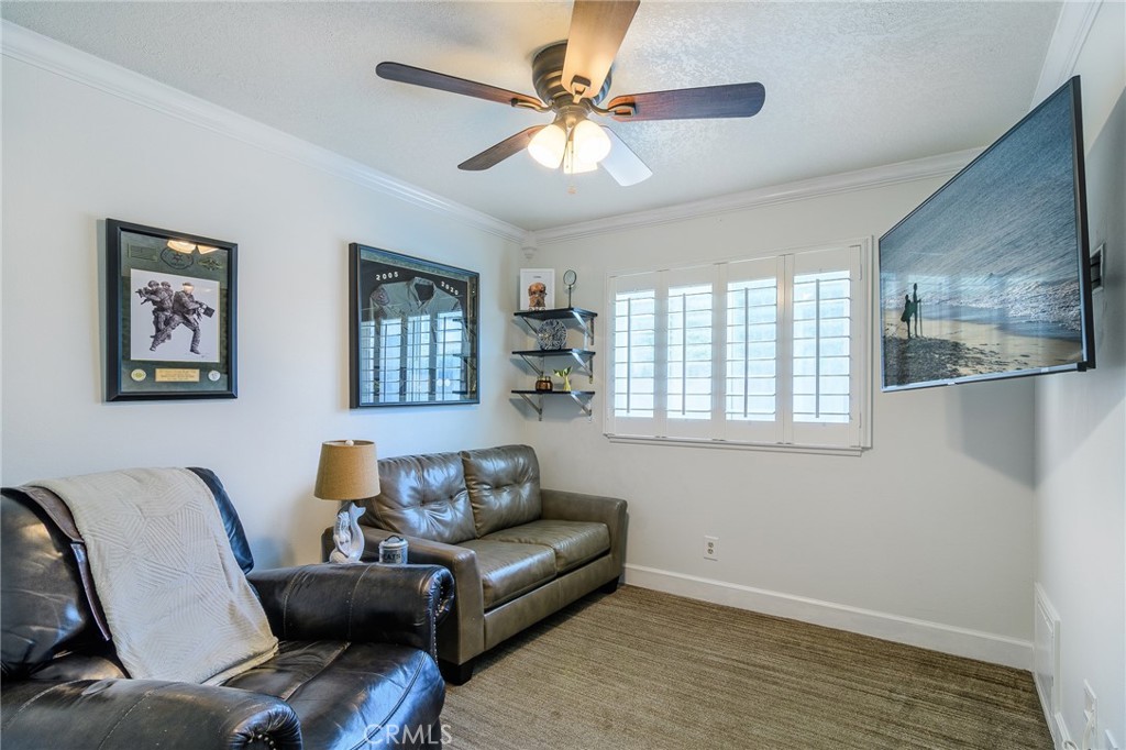 17692 Collins Circle