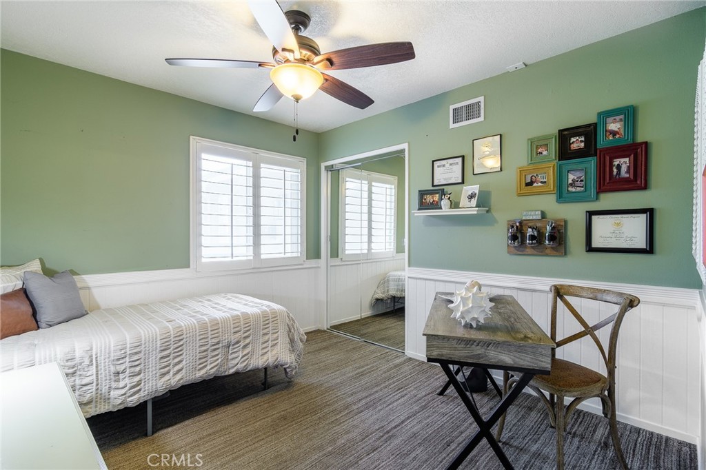 17692 Collins Circle