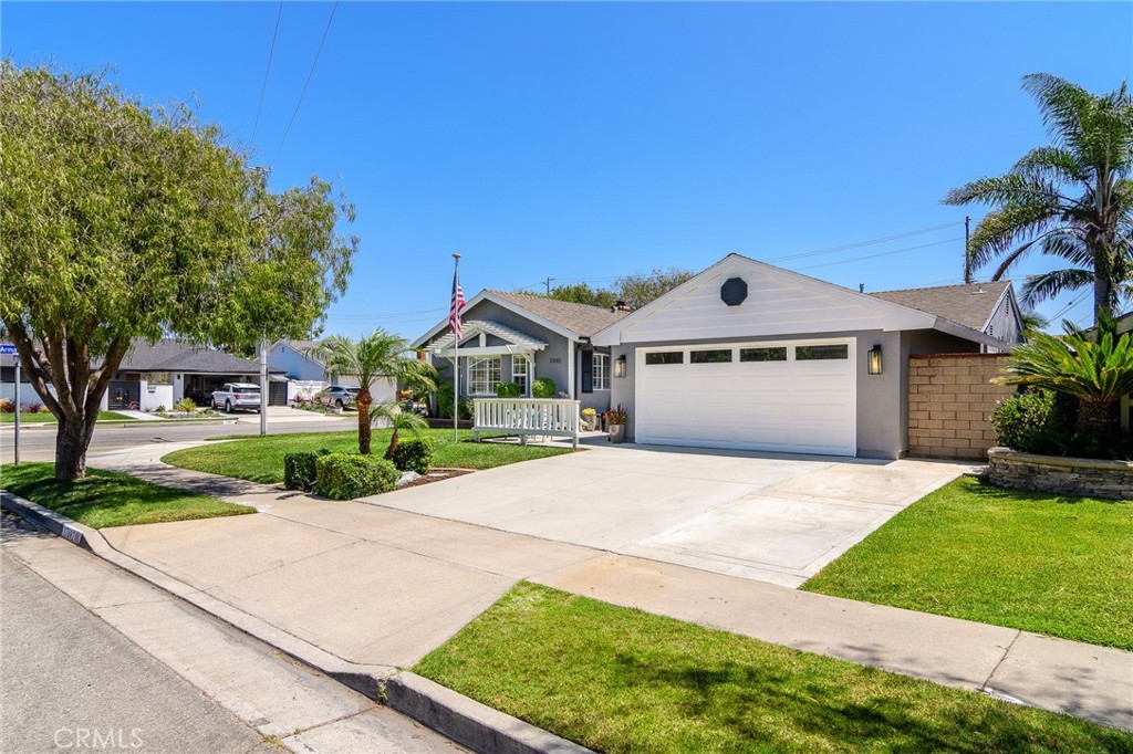 17692 Collins Circle