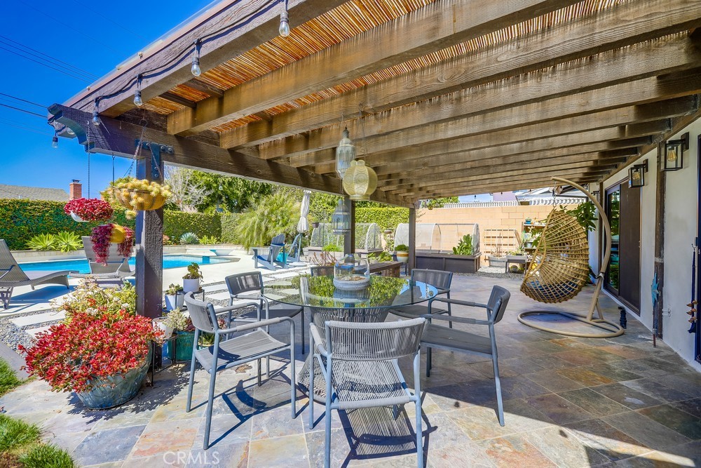 18359 Tamarind Street