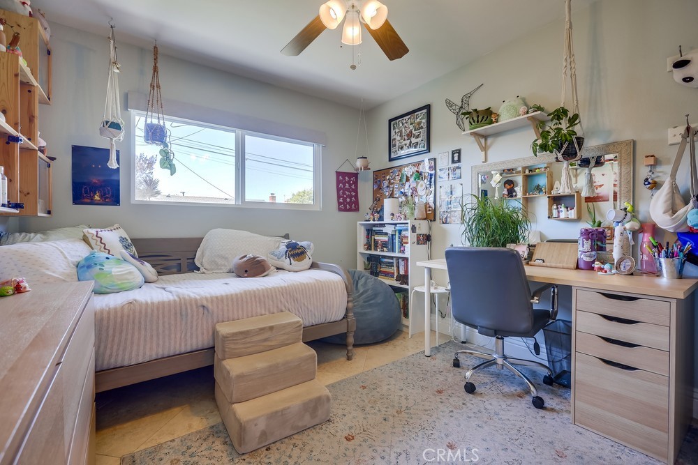 18359 Tamarind Street