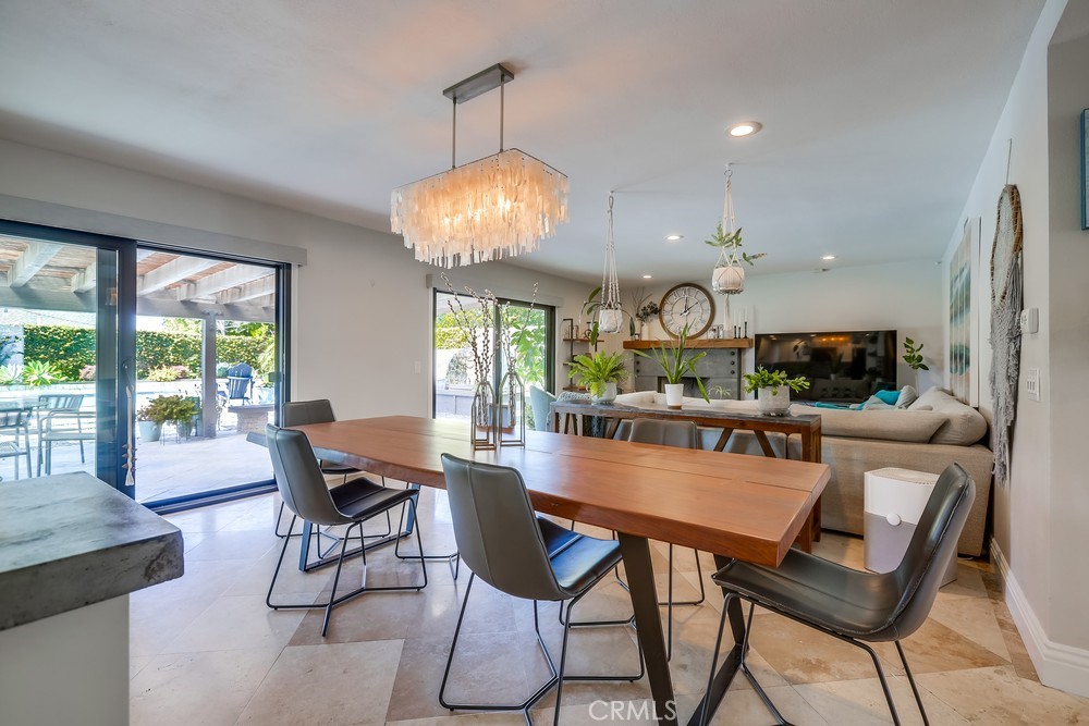 18359 Tamarind Street