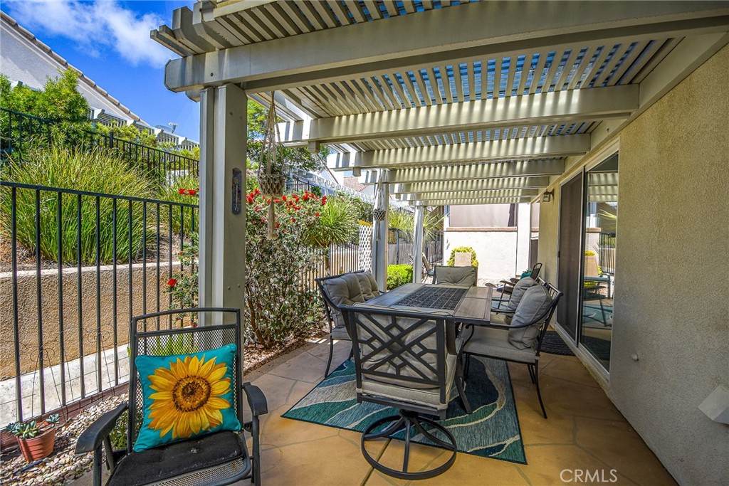 24182 Via Llano