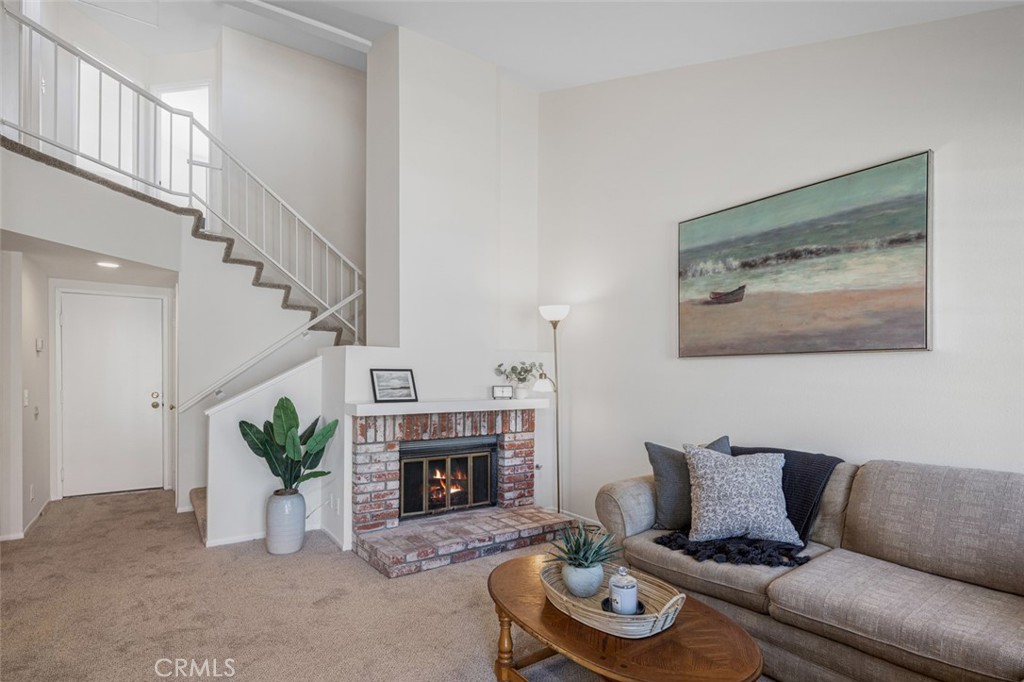 527 N Dartmouth Way 40