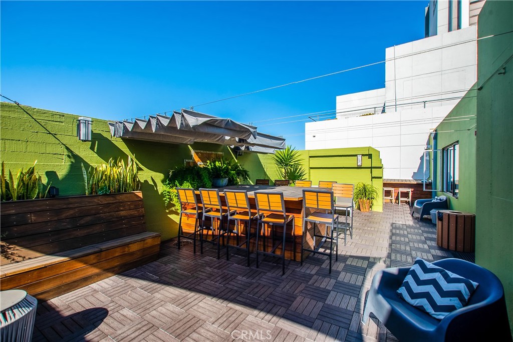 140 Linden Avenue 306