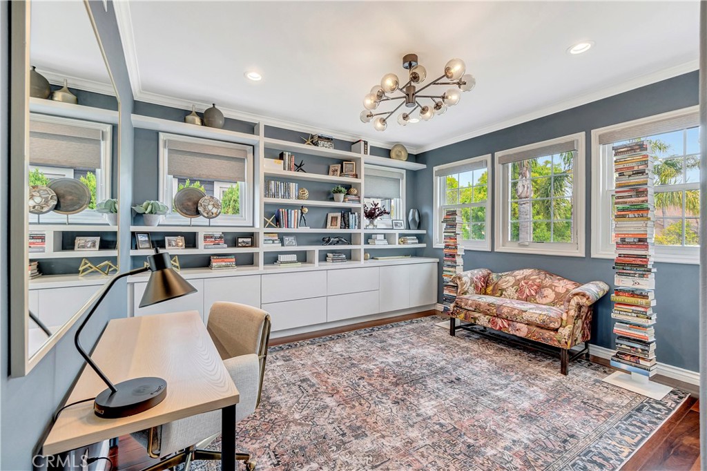 6712 Alamitos