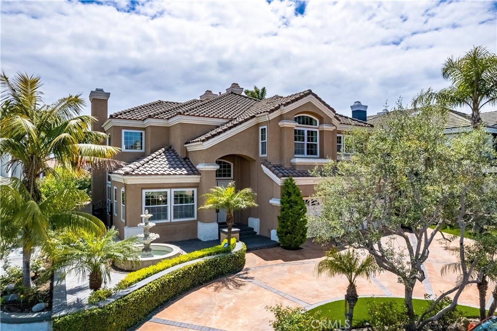 6712 Alamitos
