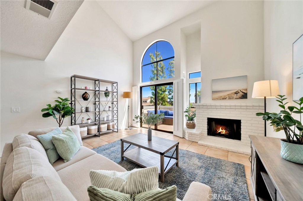 5145 Tortuga Drive 209