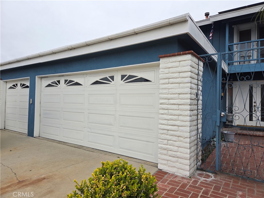 17352 Rob Roy Circle