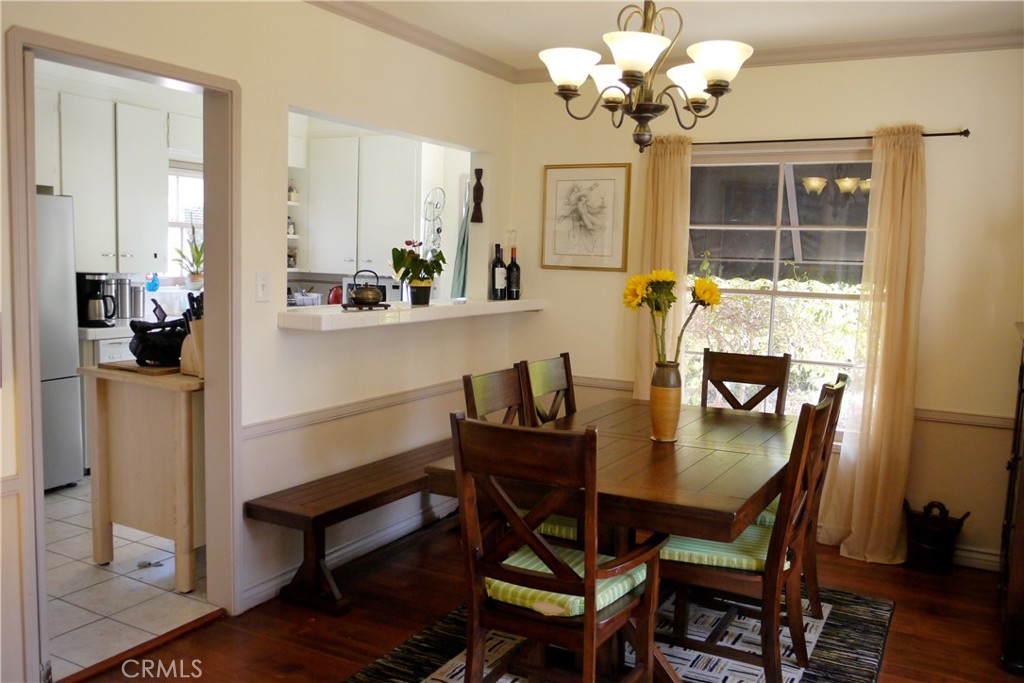734 Los Altos Avenue