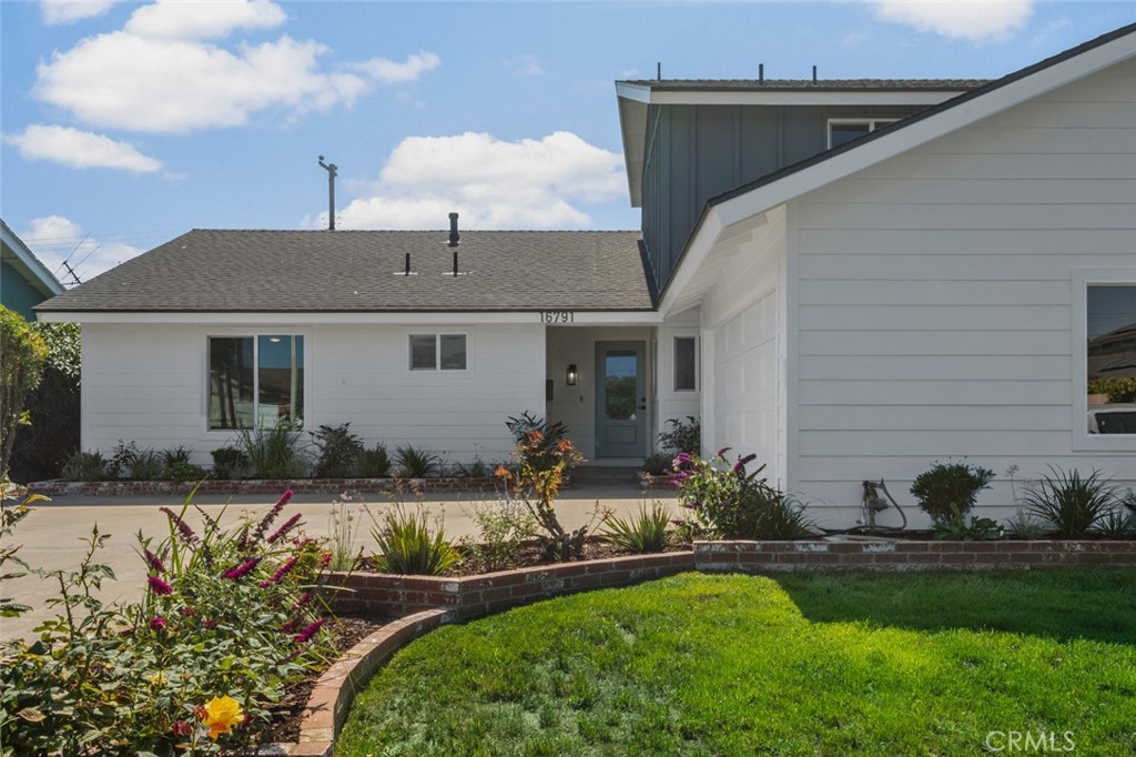 16791 Glenhaven Lane