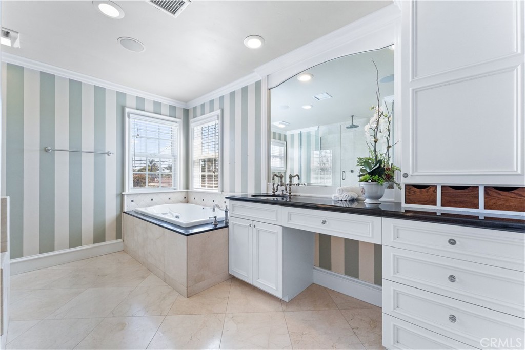 22052 Susan Lane