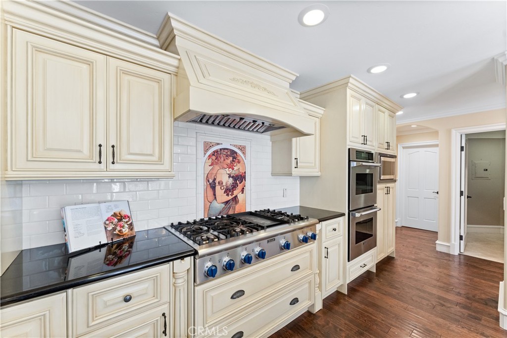 22052 Susan Lane