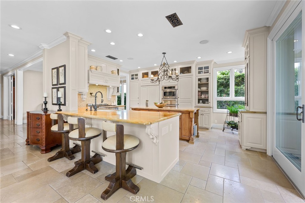 6531 Morningside Drive