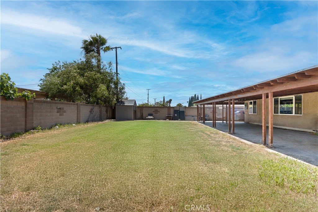 104 W Bluebell Avenue