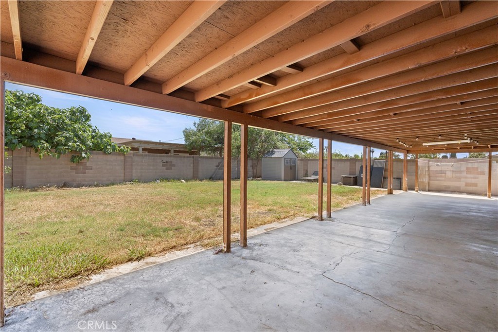 104 W Bluebell Avenue