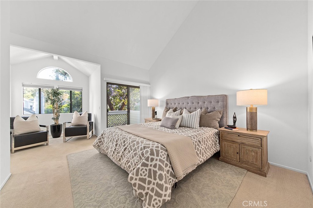 1150 W Capitol Drive 76
