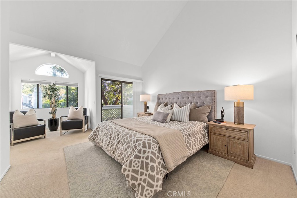 1150 W Capitol Drive 76