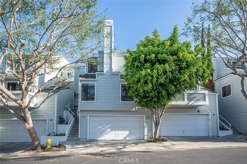 1150 W Capitol Drive 76