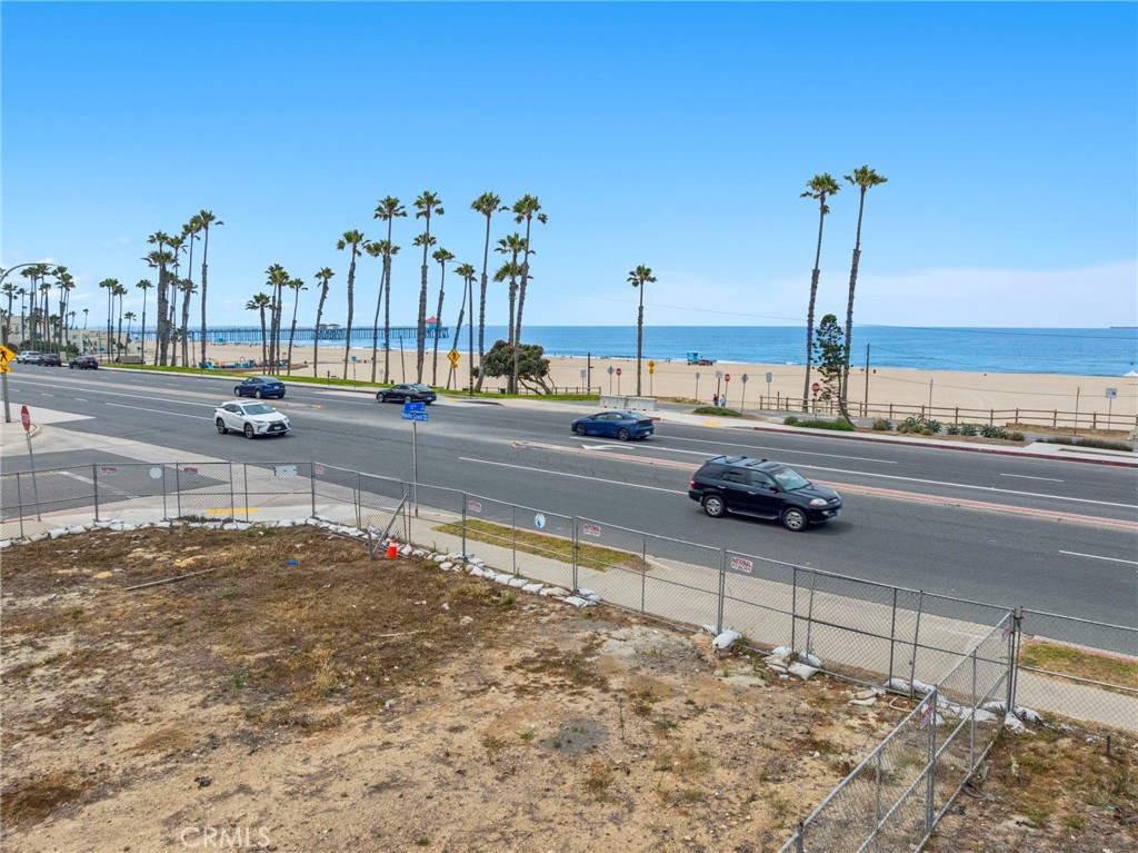 1102 Pacific Coast Hwy Lot #4