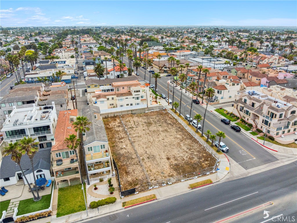 1102 Pacific Coast Hwy Lot #4