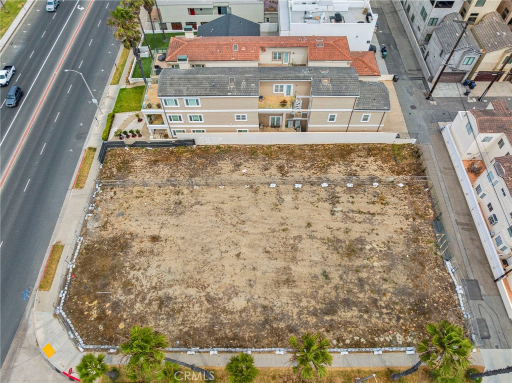 1102 Pacific Coast Hwy Lot #4