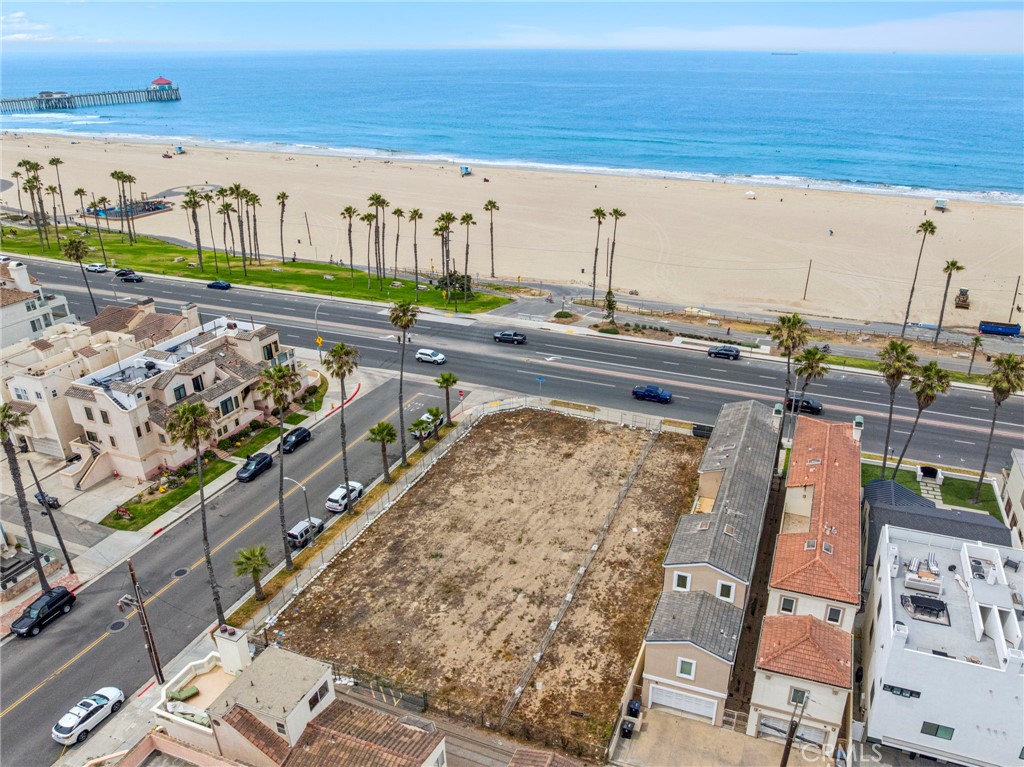 1102 Pacific Coast Hwy Lot #4