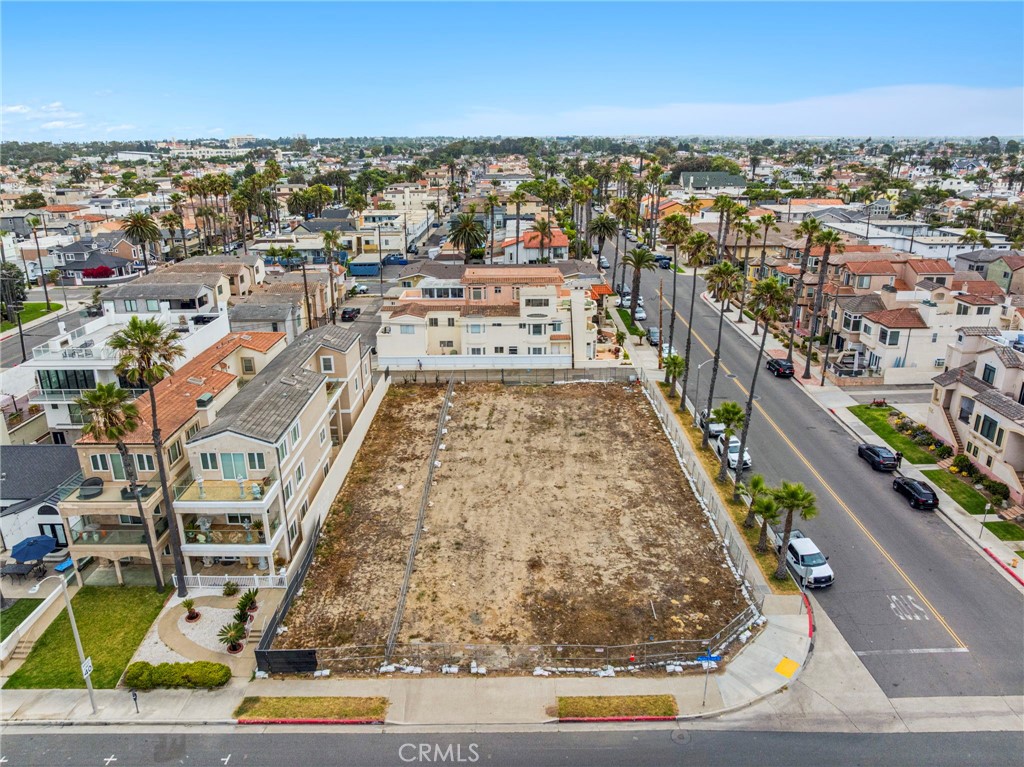 1102 Pacific Coast Hwy Lot #4
