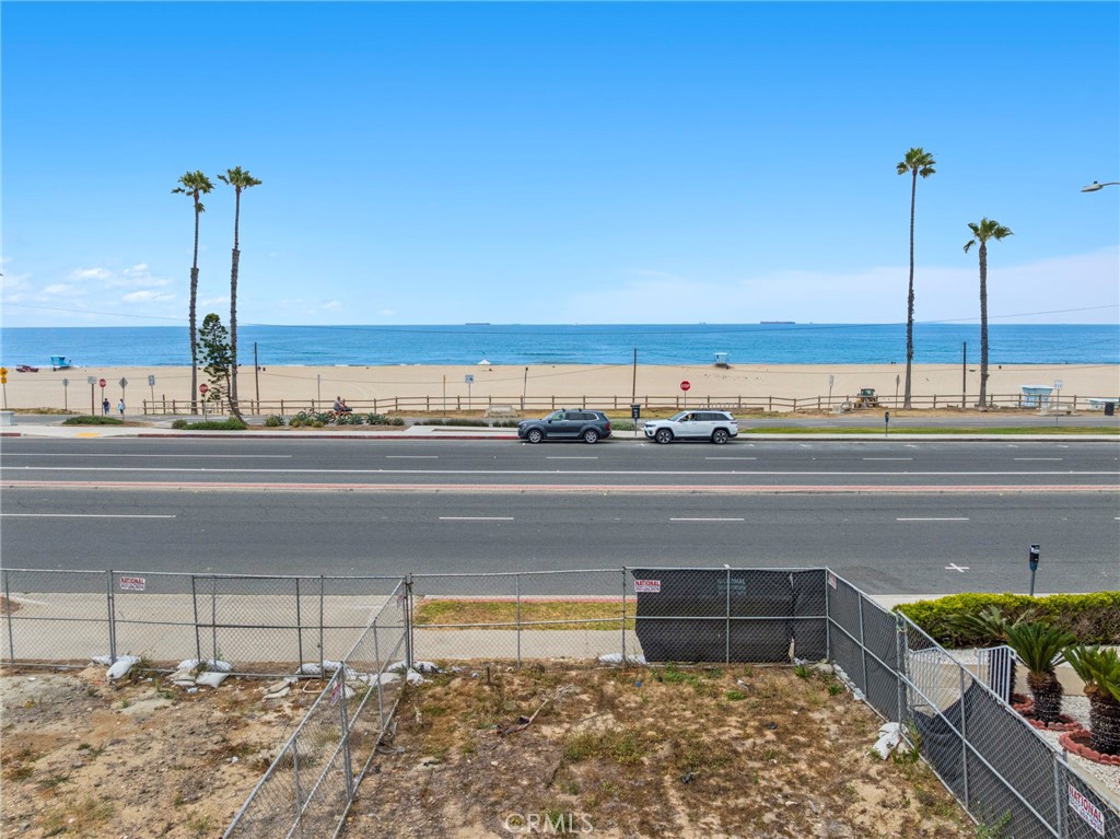 1102 Pacific Coast Hwy Lot #4