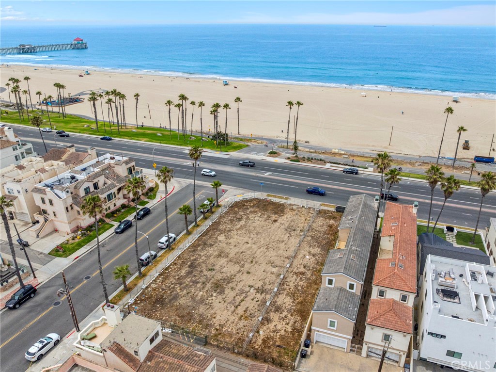 1102 Pacific Coast Hwy Lot #4