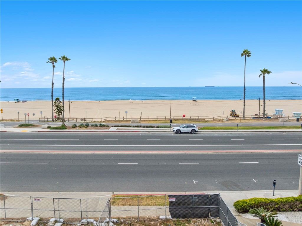 1102 Pacific Coast Hwy Lot #4