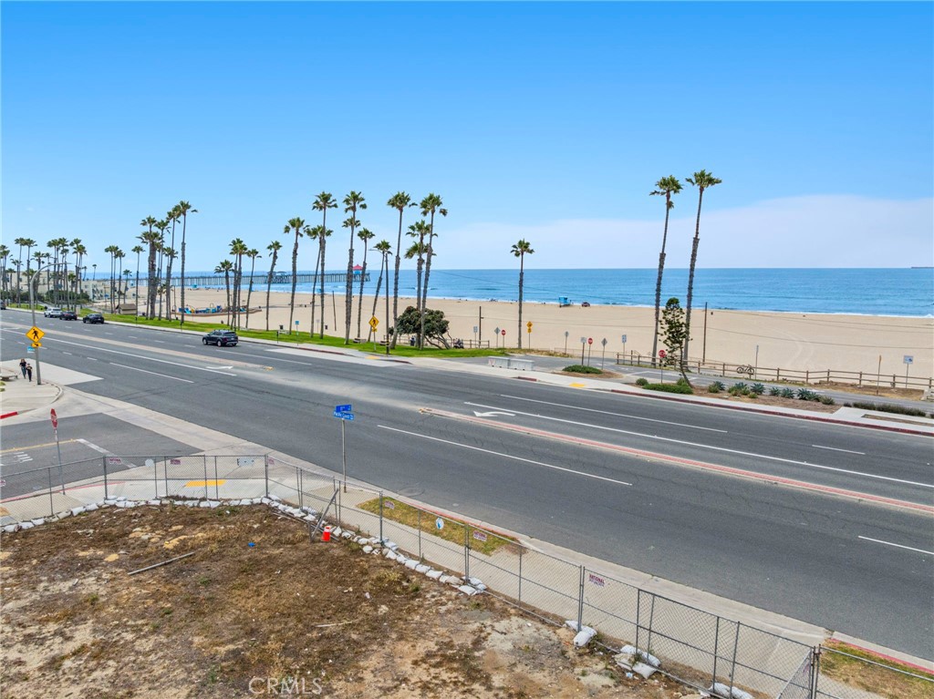 1102 Pacific Coast Hwy Lot #4