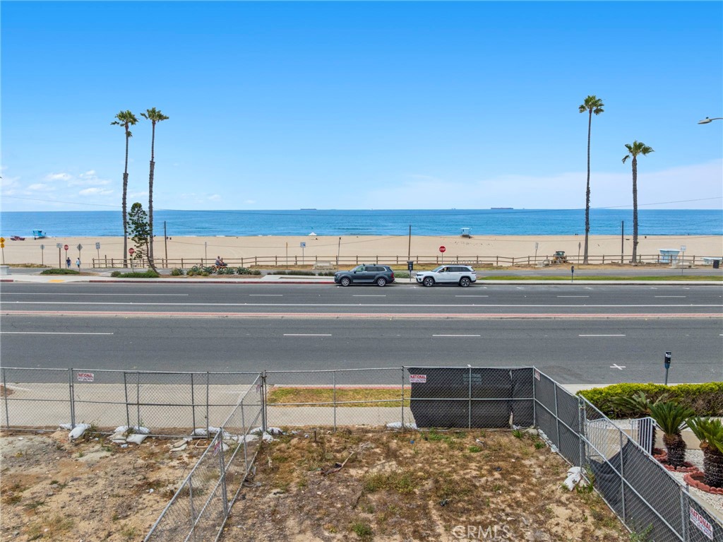 1102 Pacific Coast Hwy Lot #4