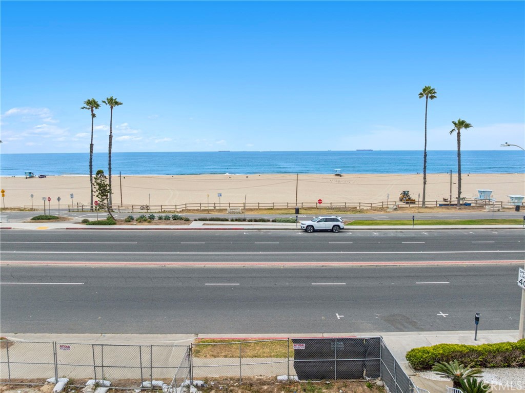 1102 Pacific Coast Hwy Lot #4