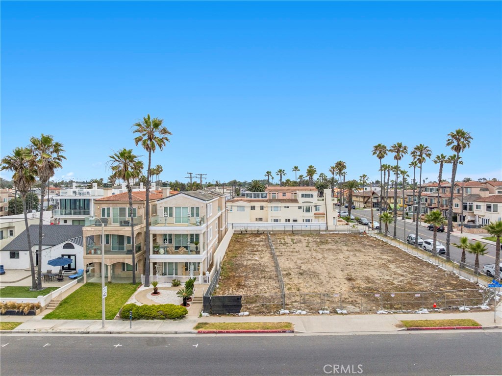 1102 Pacific Coast Hwy Lot #4
