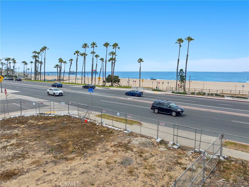 1102 Pacific Coast Hwy Lot #4