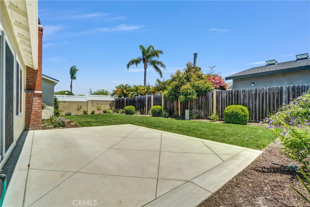 17232 Golden View Lane