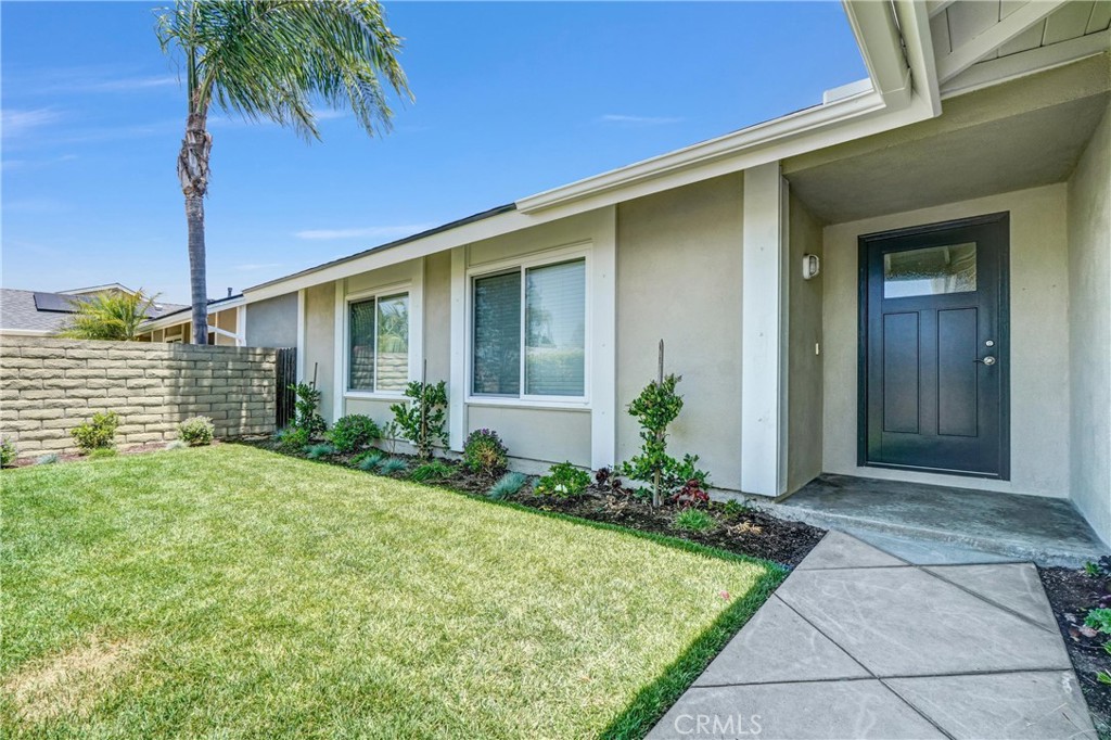 17232 Golden View Lane