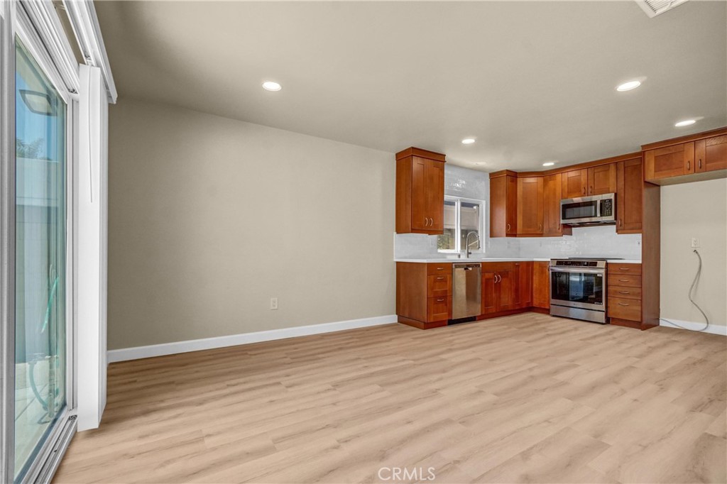 17232 Golden View Lane