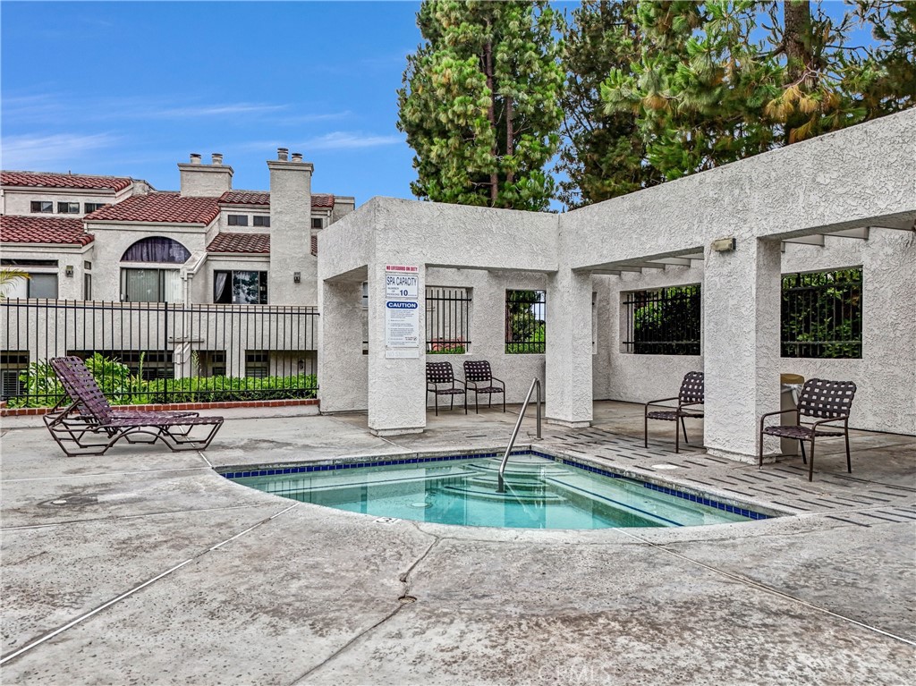 5101 Tortuga Drive 211