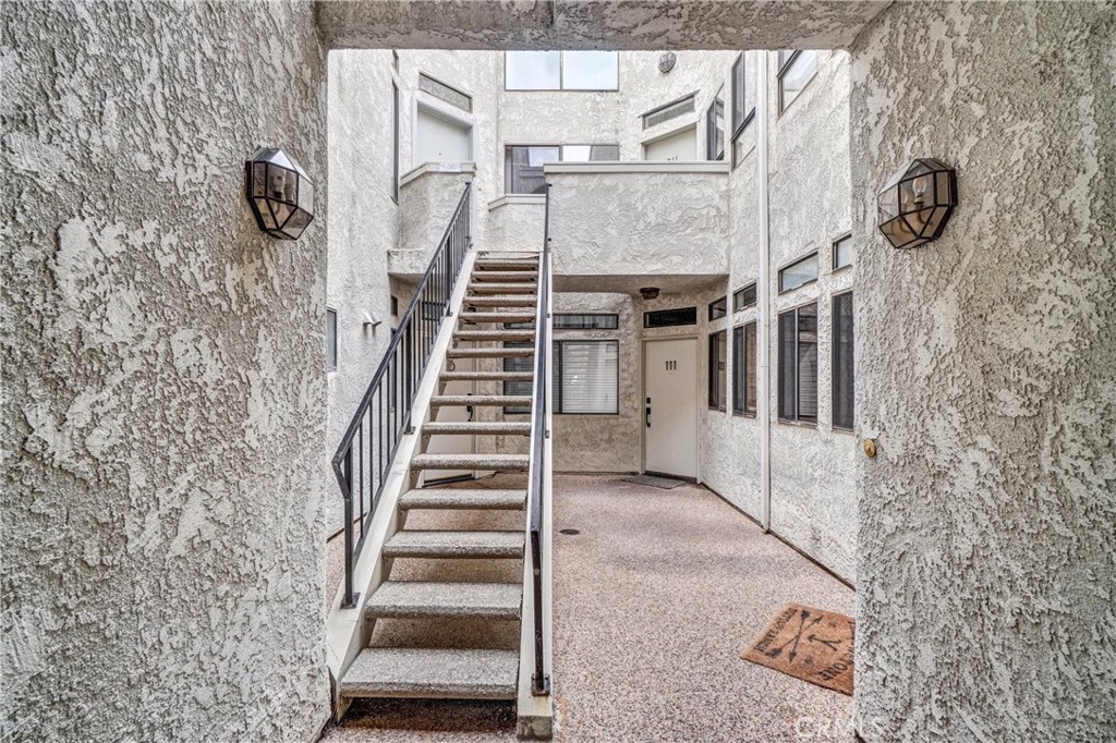 5101 Tortuga Drive 211