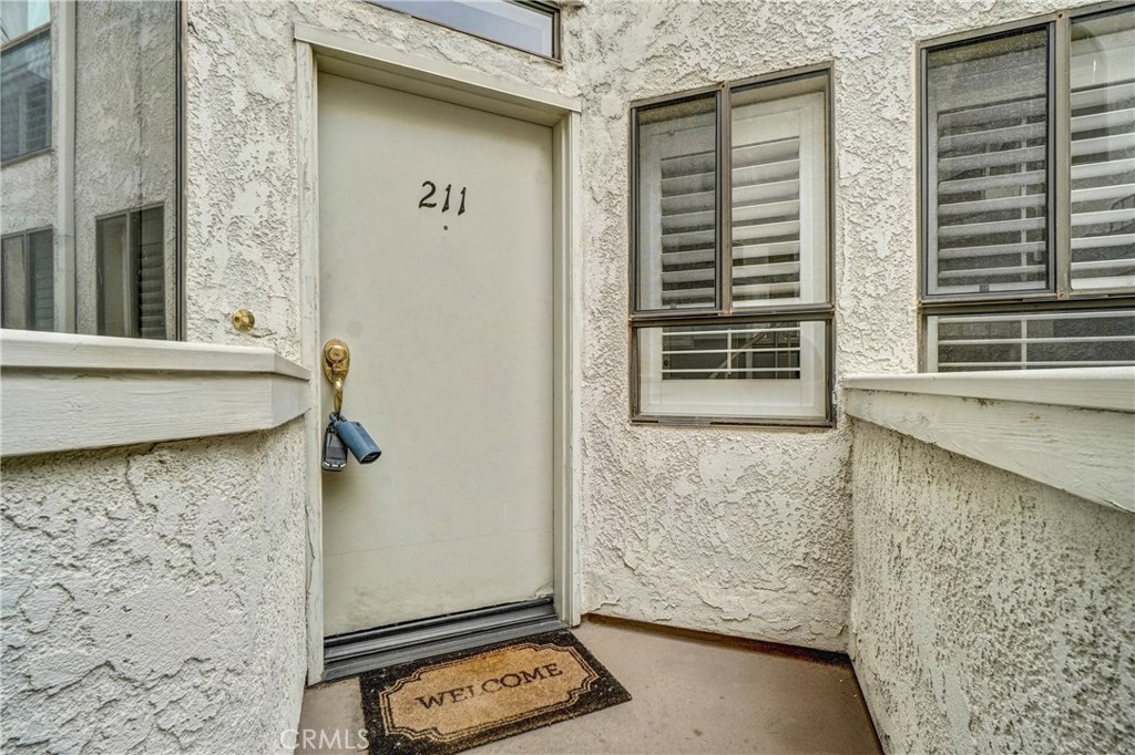 5101 Tortuga Drive 211