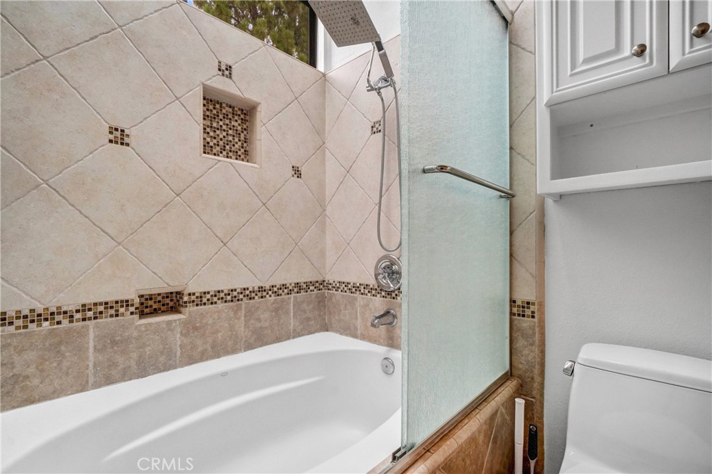 5101 Tortuga Drive 211