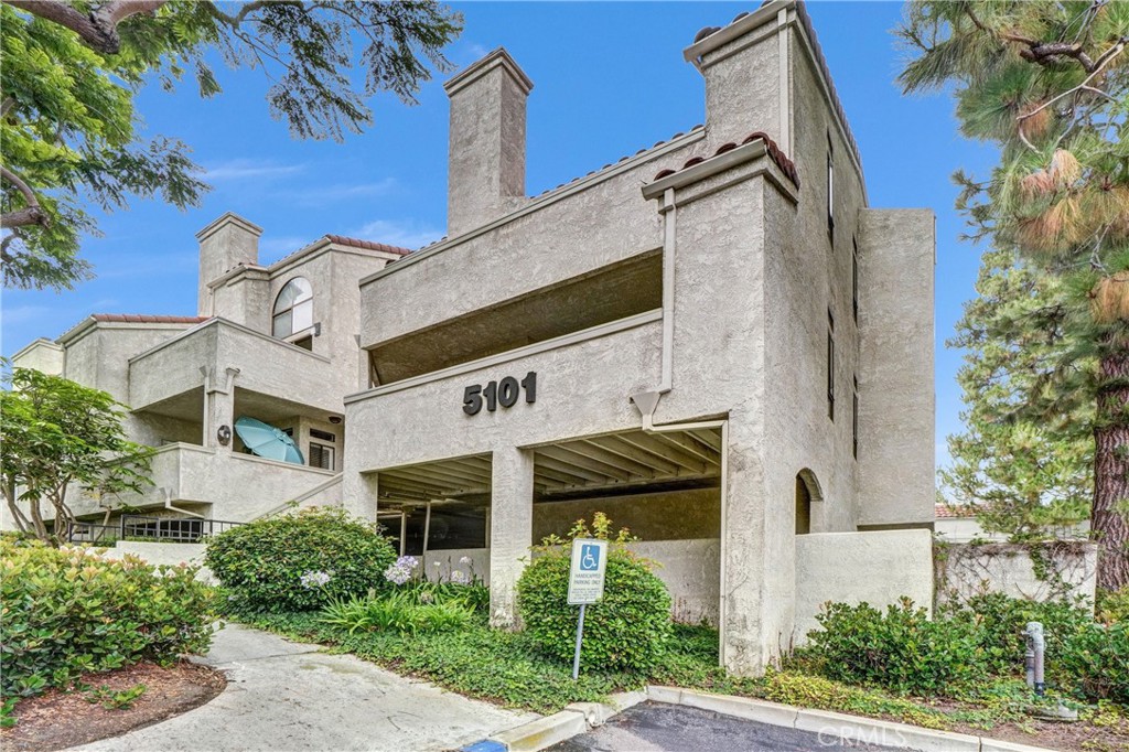 5101 Tortuga Drive 211
