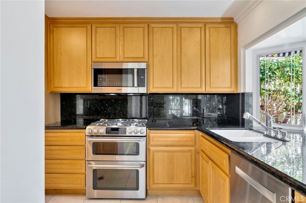 365 Clipper Way