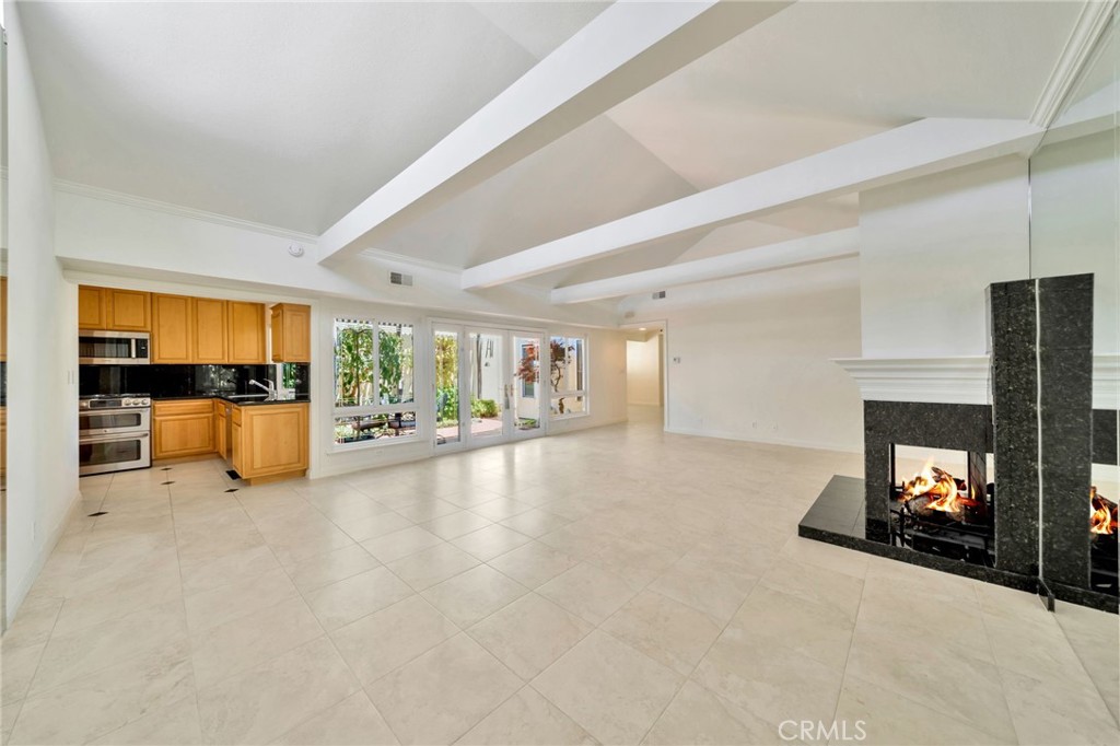 365 Clipper Way