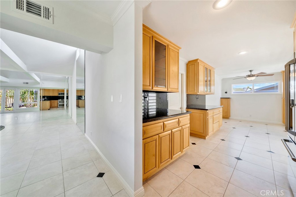 365 Clipper Way