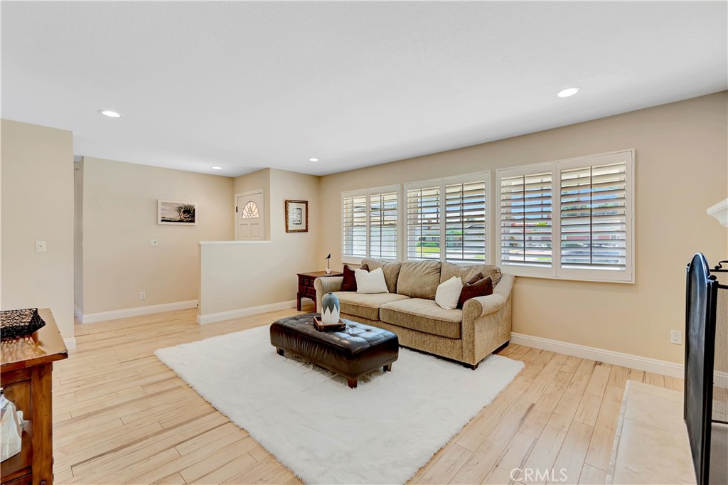 17751 Prescott