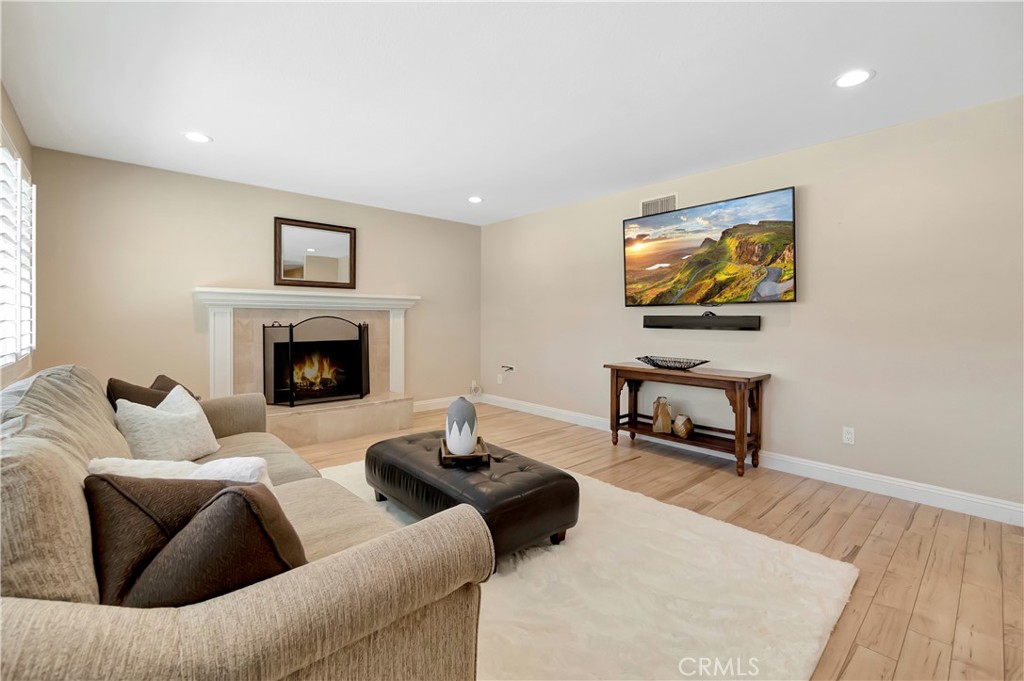 17751 Prescott