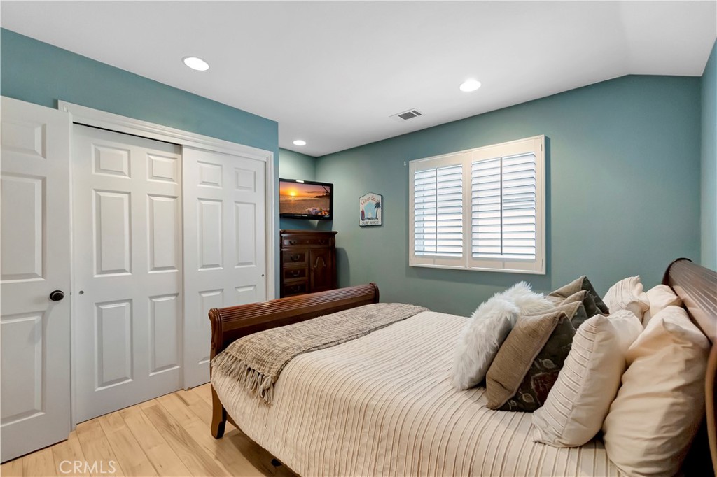 17751 Prescott